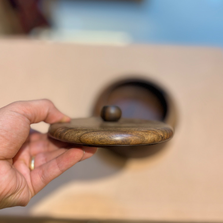 شکلات خوری چوبی